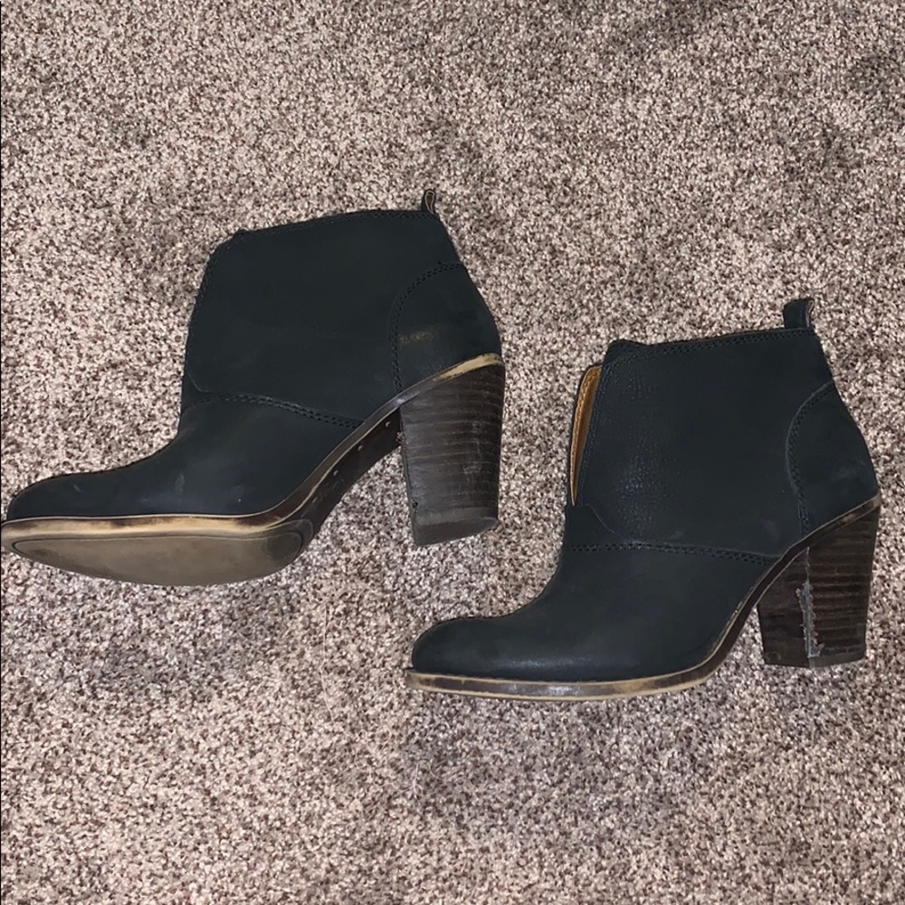Lucky brand black suede booties